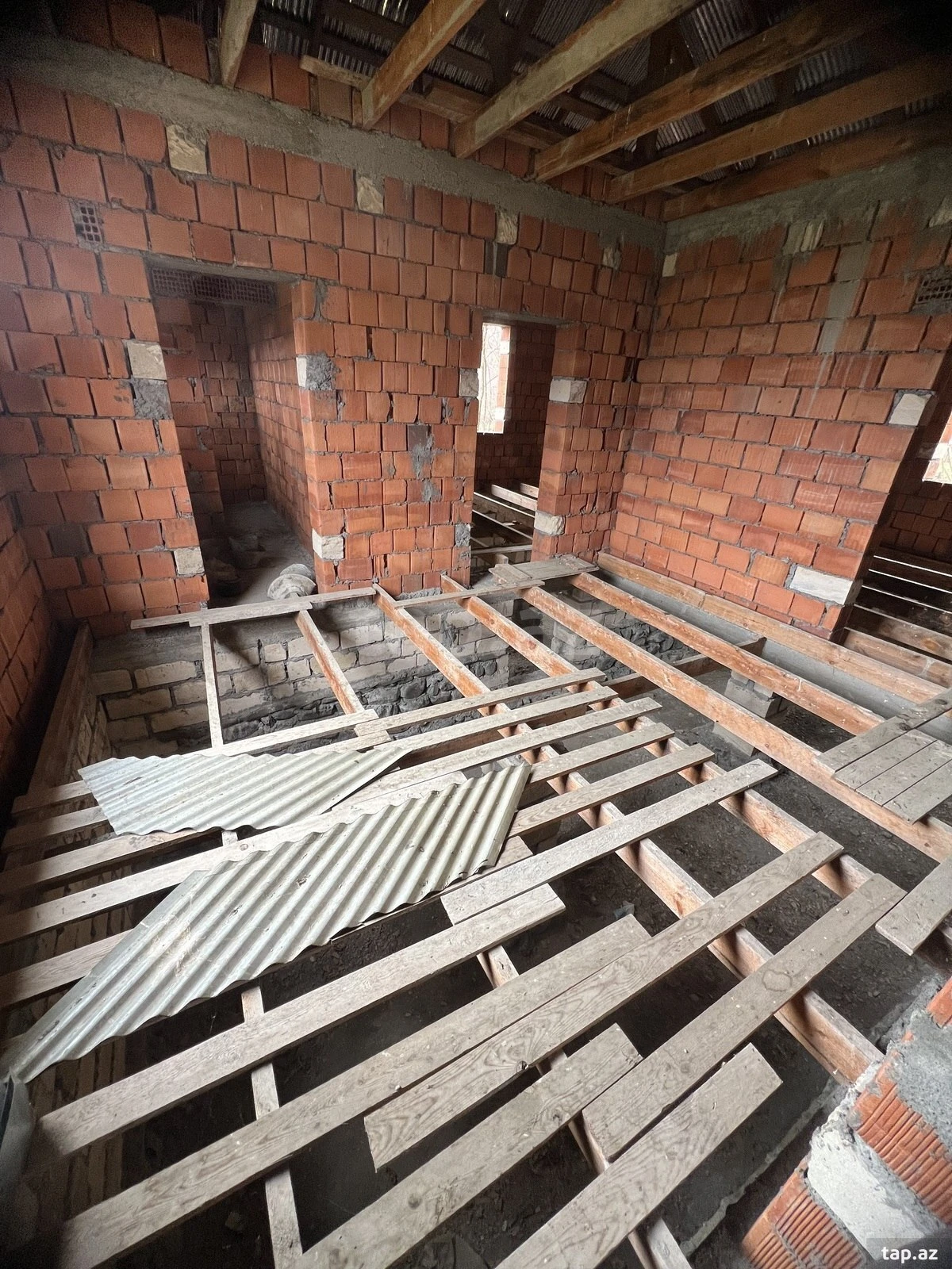 Satılır 3 otaqlı həyət evi 100 m²