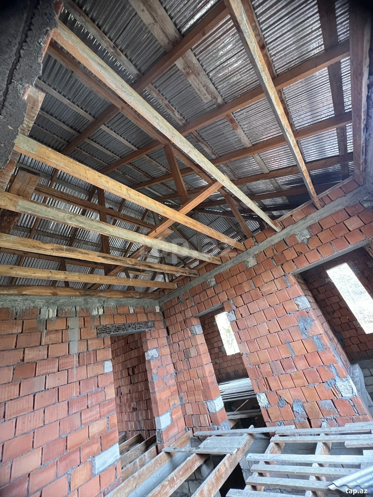 Satılır 3 otaqlı həyət evi 100 m²