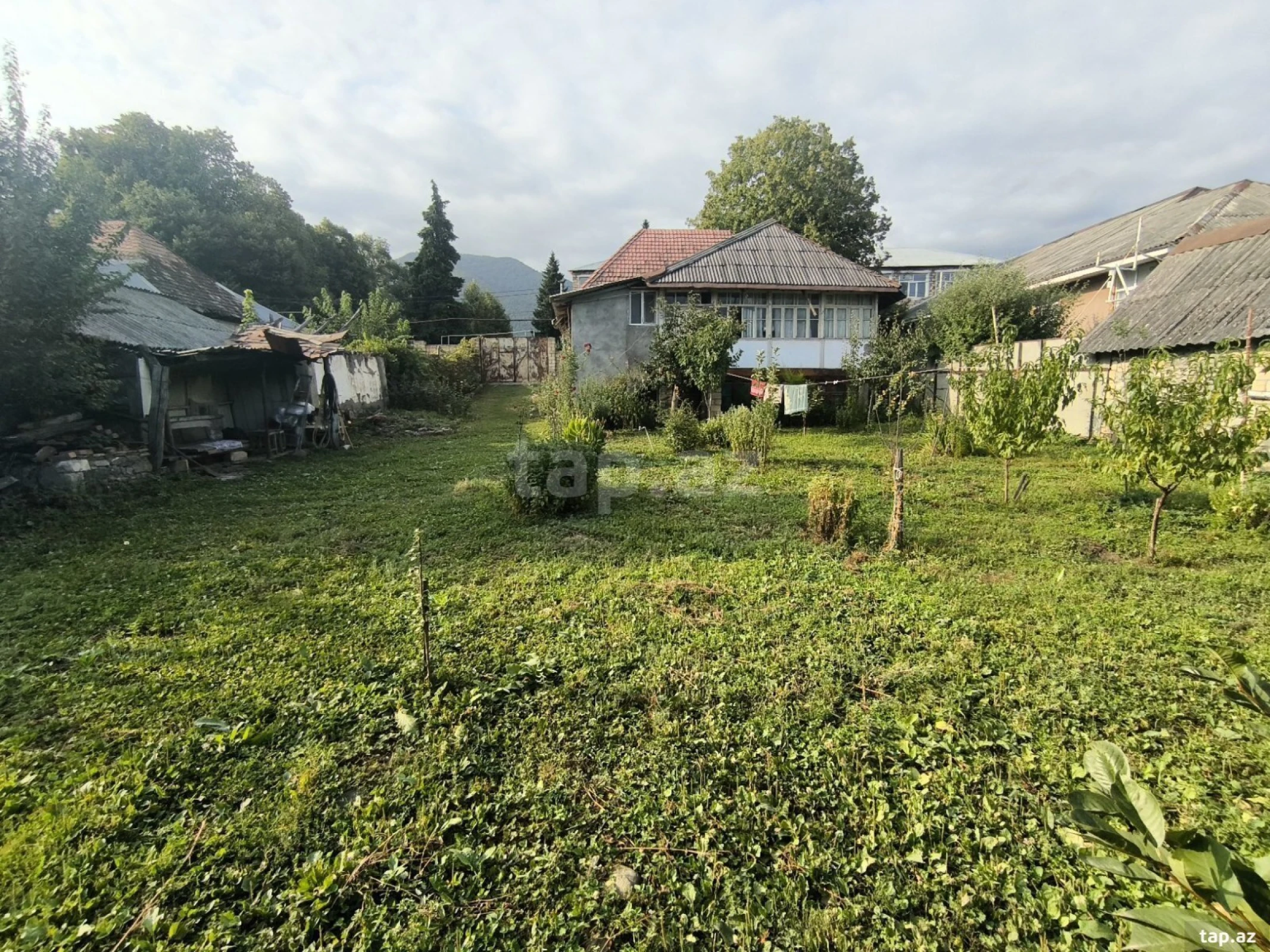 Satılır 4 otaqlı həyət evi 110 m²