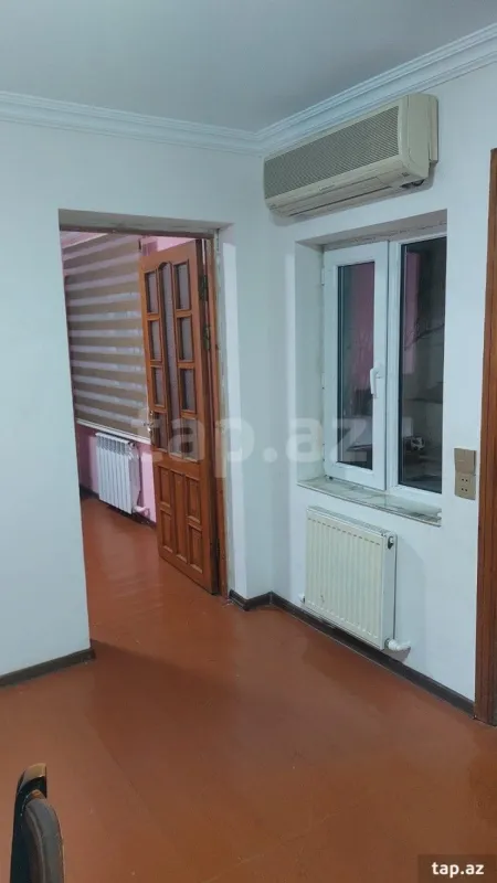 Kirayə verilir 2 otaqlı həyət evi 0.8 m²
