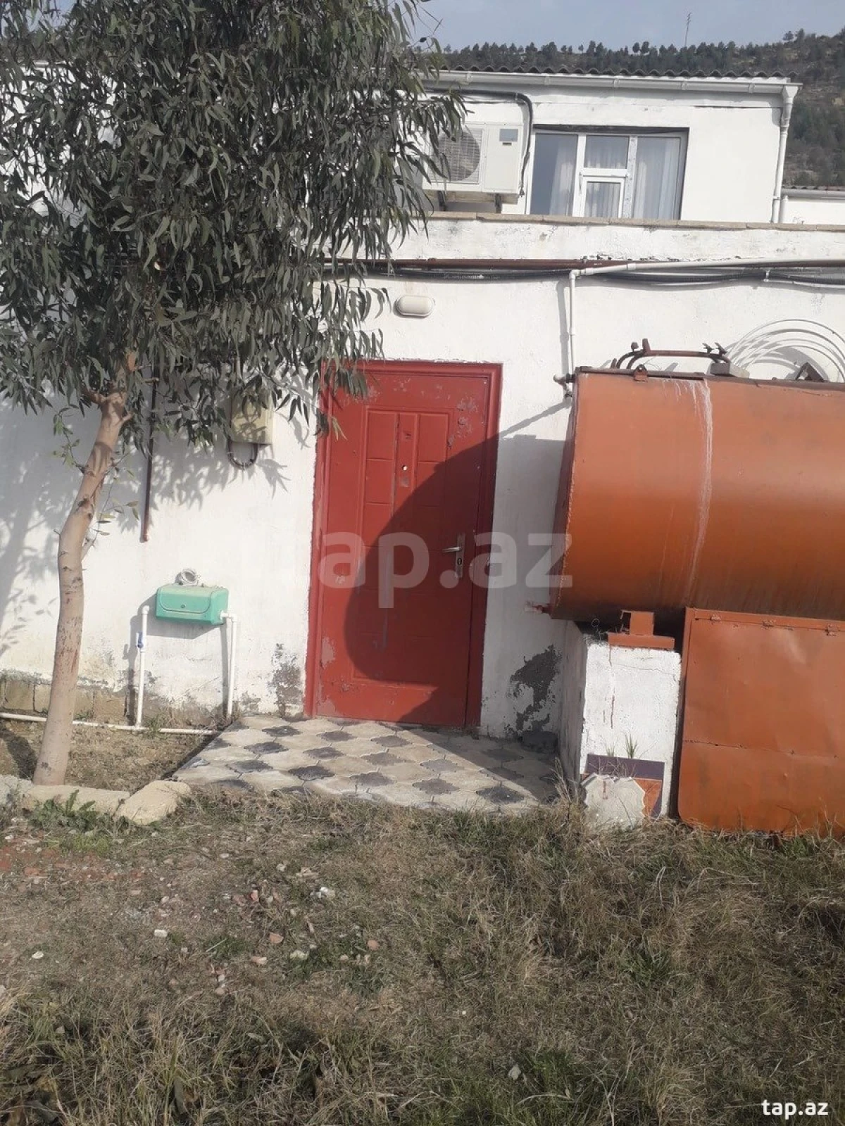 Kirayə verilir 2 otaqlı həyət evi 0.8 m²