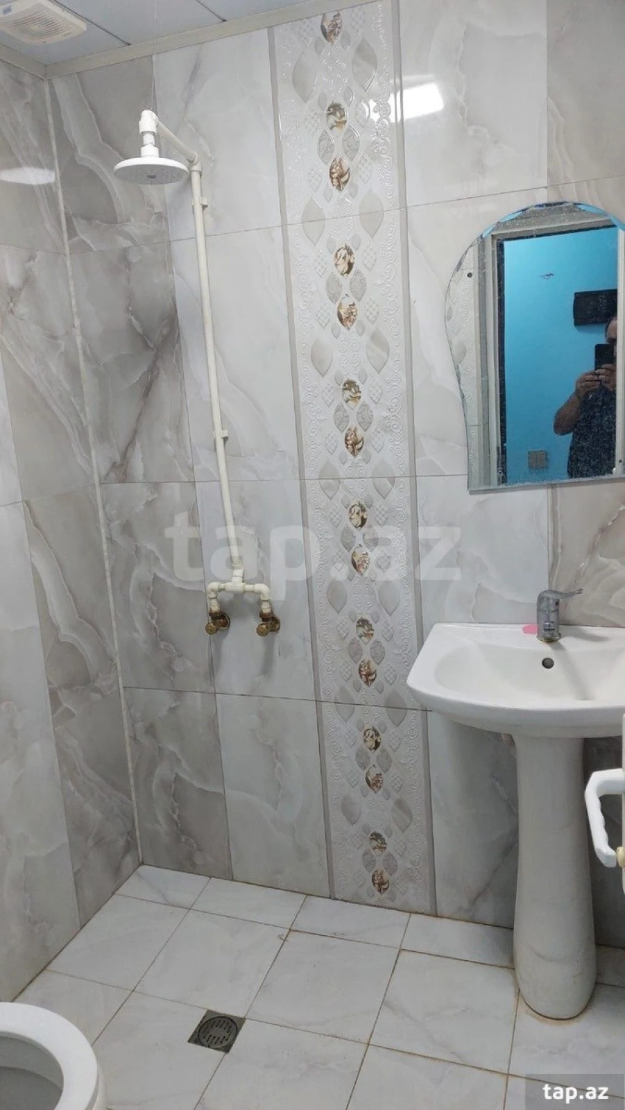 Kirayə verilir 2 otaqlı həyət evi 0.8 m²