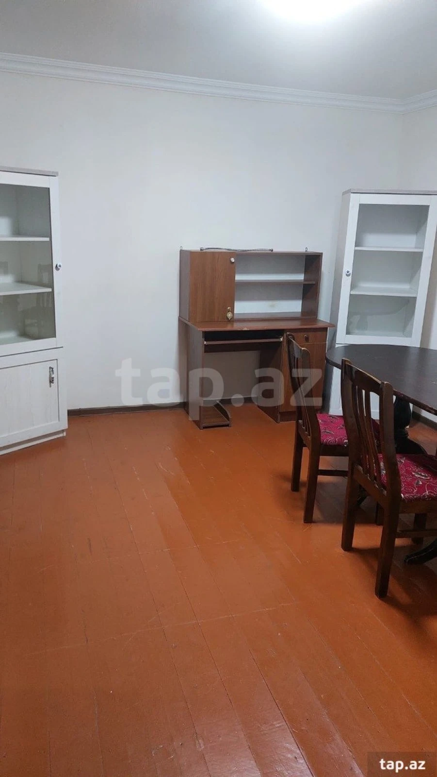 Kirayə verilir 2 otaqlı həyət evi 0.8 m²