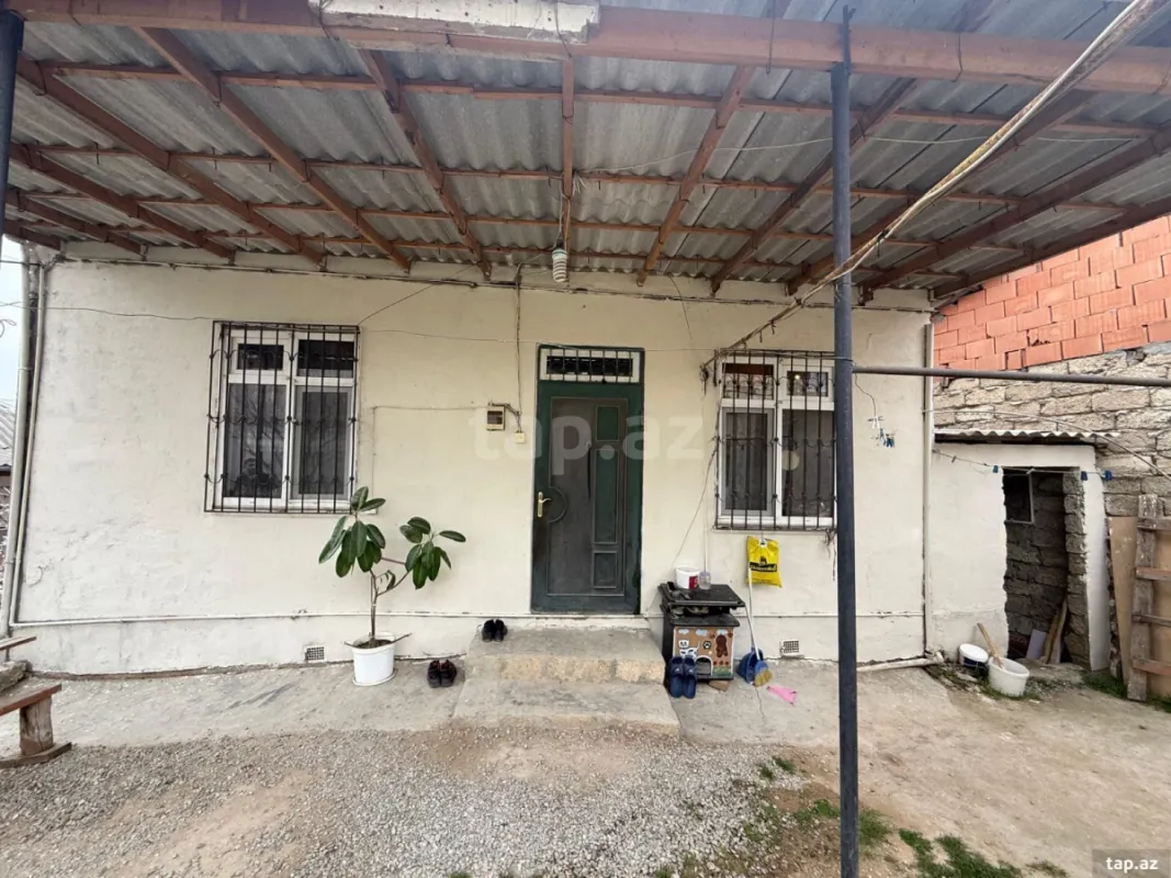 Satılır 3 otaqlı həyət evi 65 m²