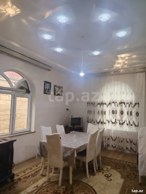 Satılır 4 otaqlı həyət evi 100 m²