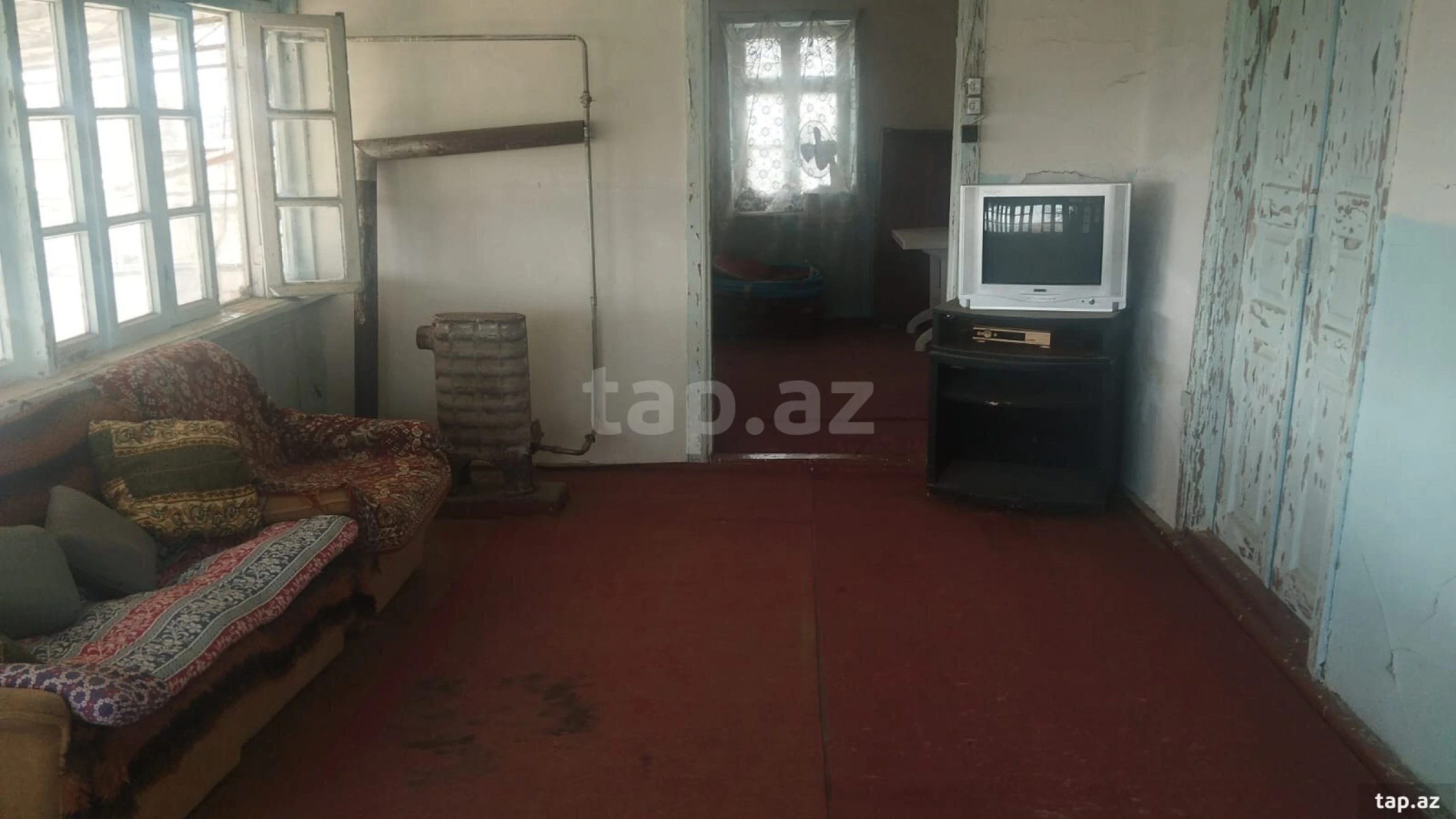 Satılır 5 otaqlı həyət evi 180 m²