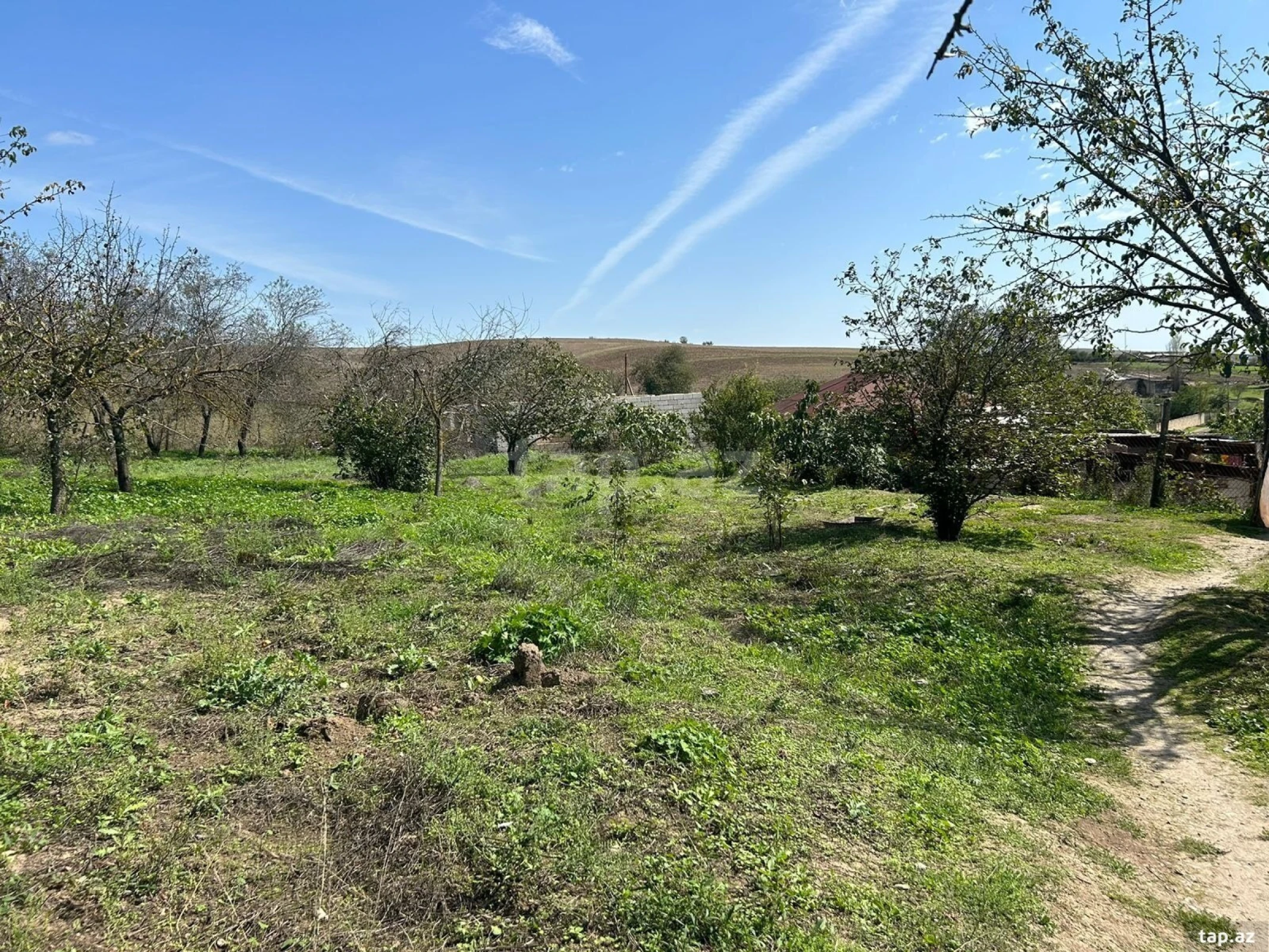 Satılır 5 otaqlı həyət evi 180 m²