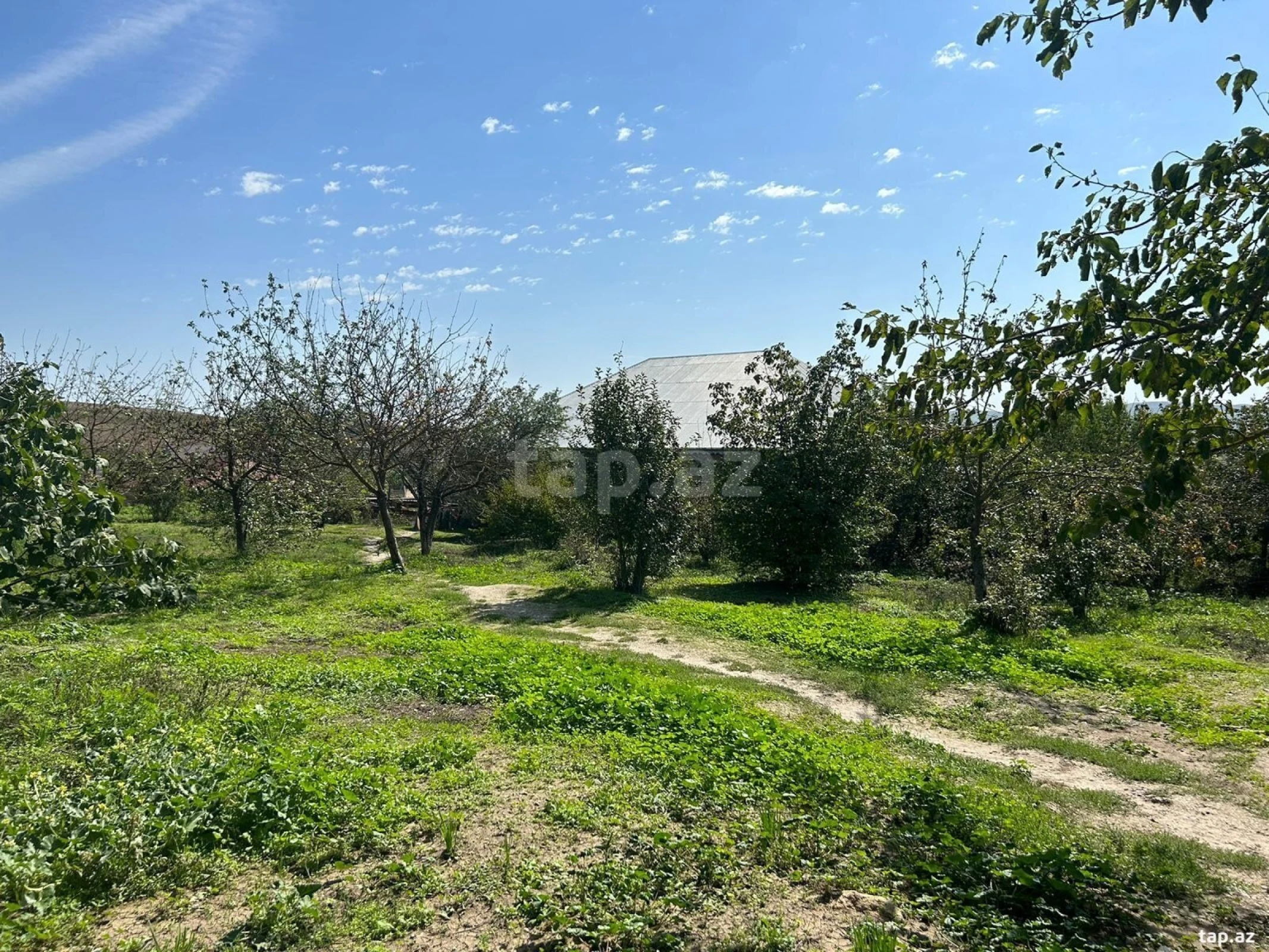 Satılır 5 otaqlı həyət evi 180 m²