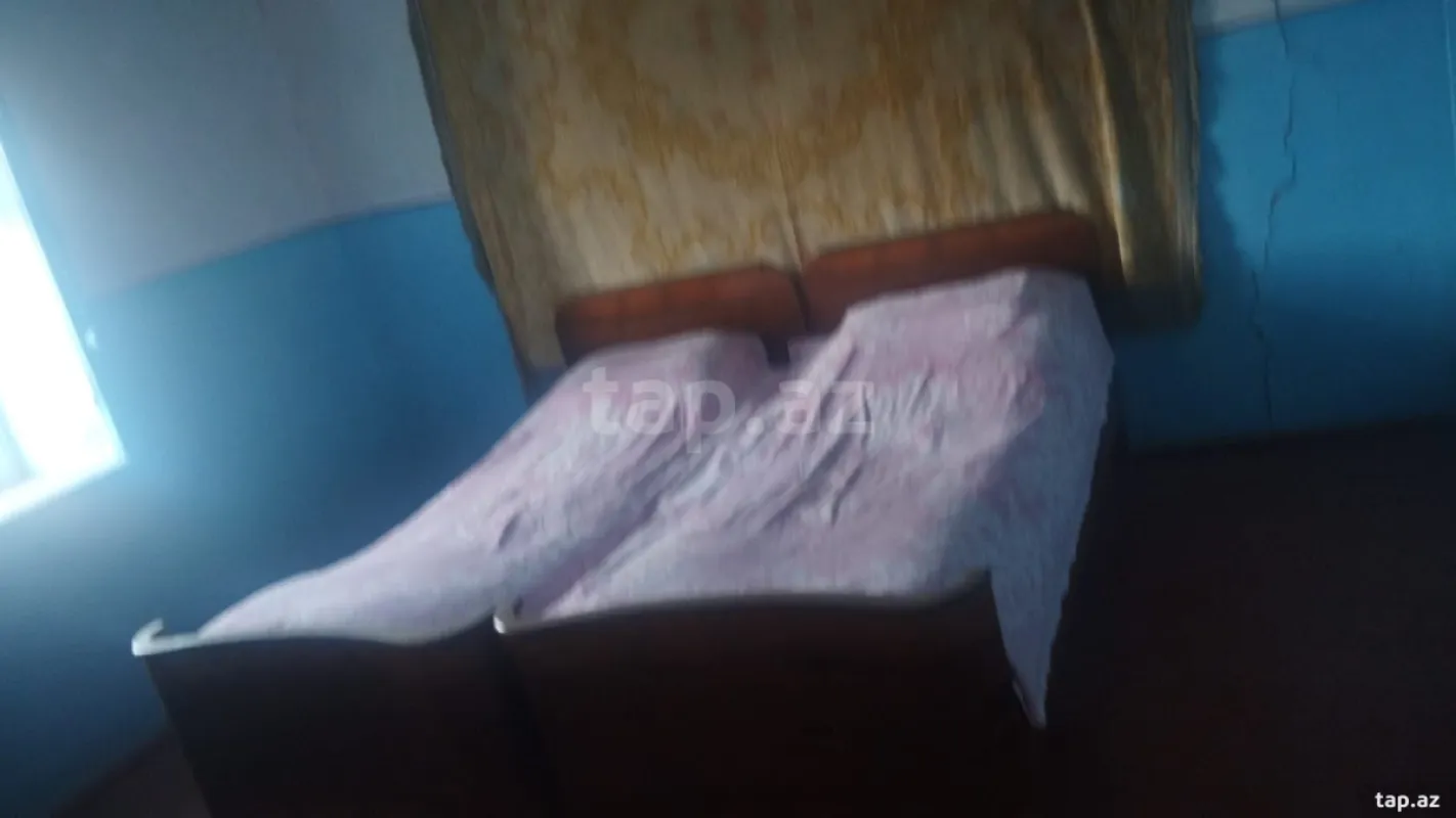 Satılır 5 otaqlı həyət evi 180 m²