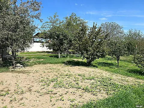 Satılır 5 otaqlı həyət evi 180 m²