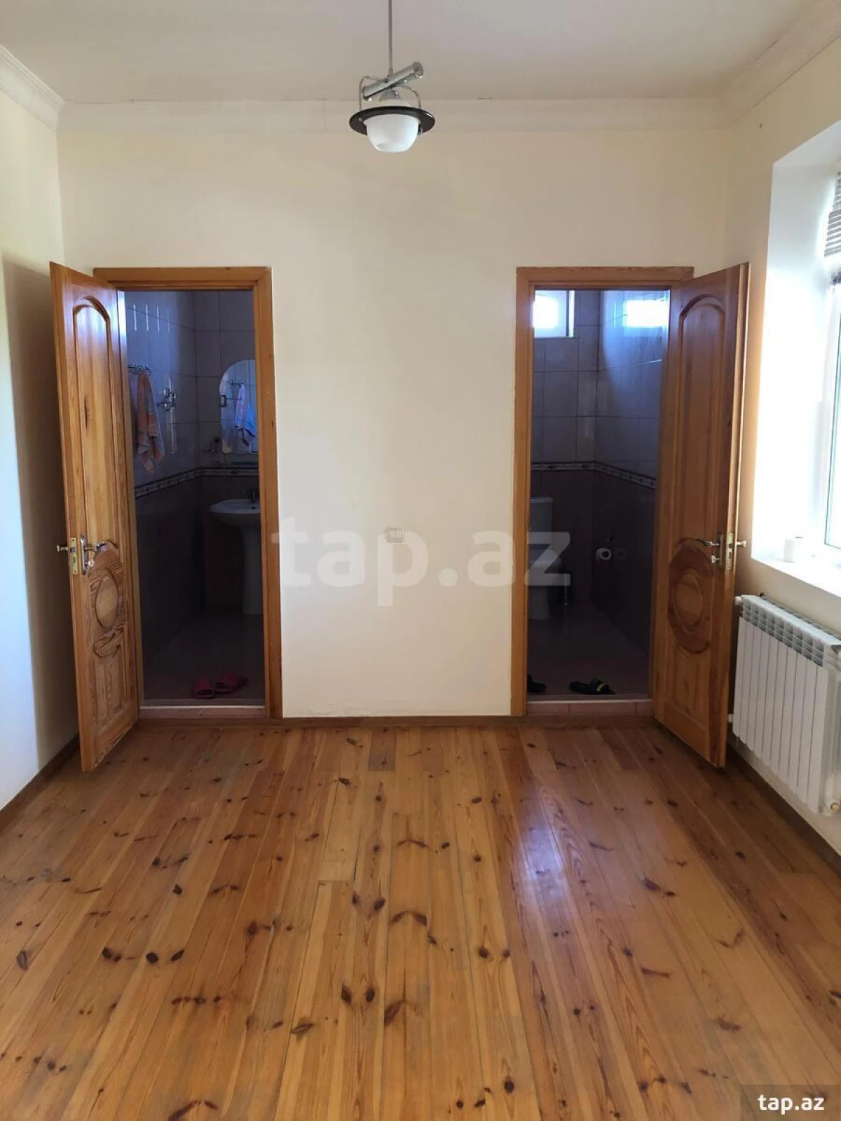 Kirayə verilir 6 otaqlı həyət evi 300 m²