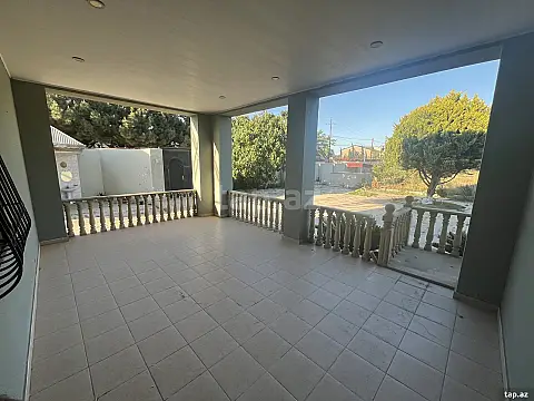 Kirayə verilir 6 otaqlı həyət evi 300 m²
