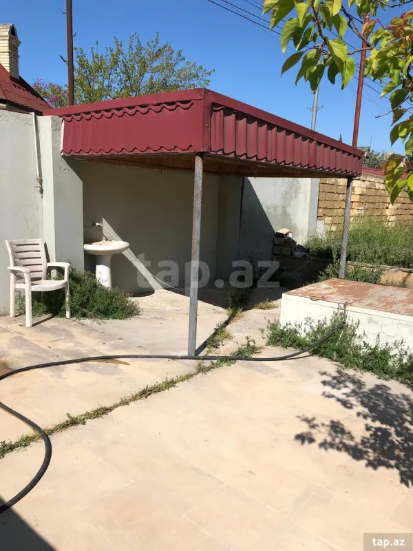 Kirayə verilir 6 otaqlı həyət evi 300 m²