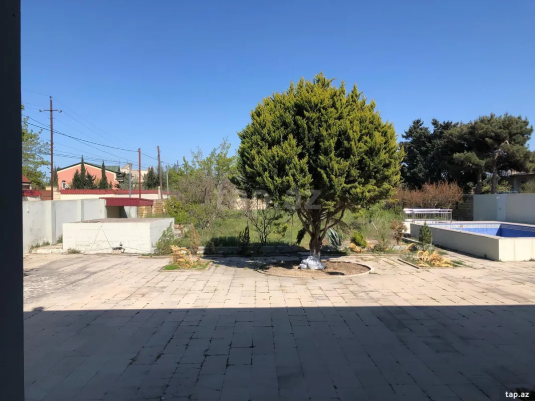 Kirayə verilir 6 otaqlı həyət evi 300 m²