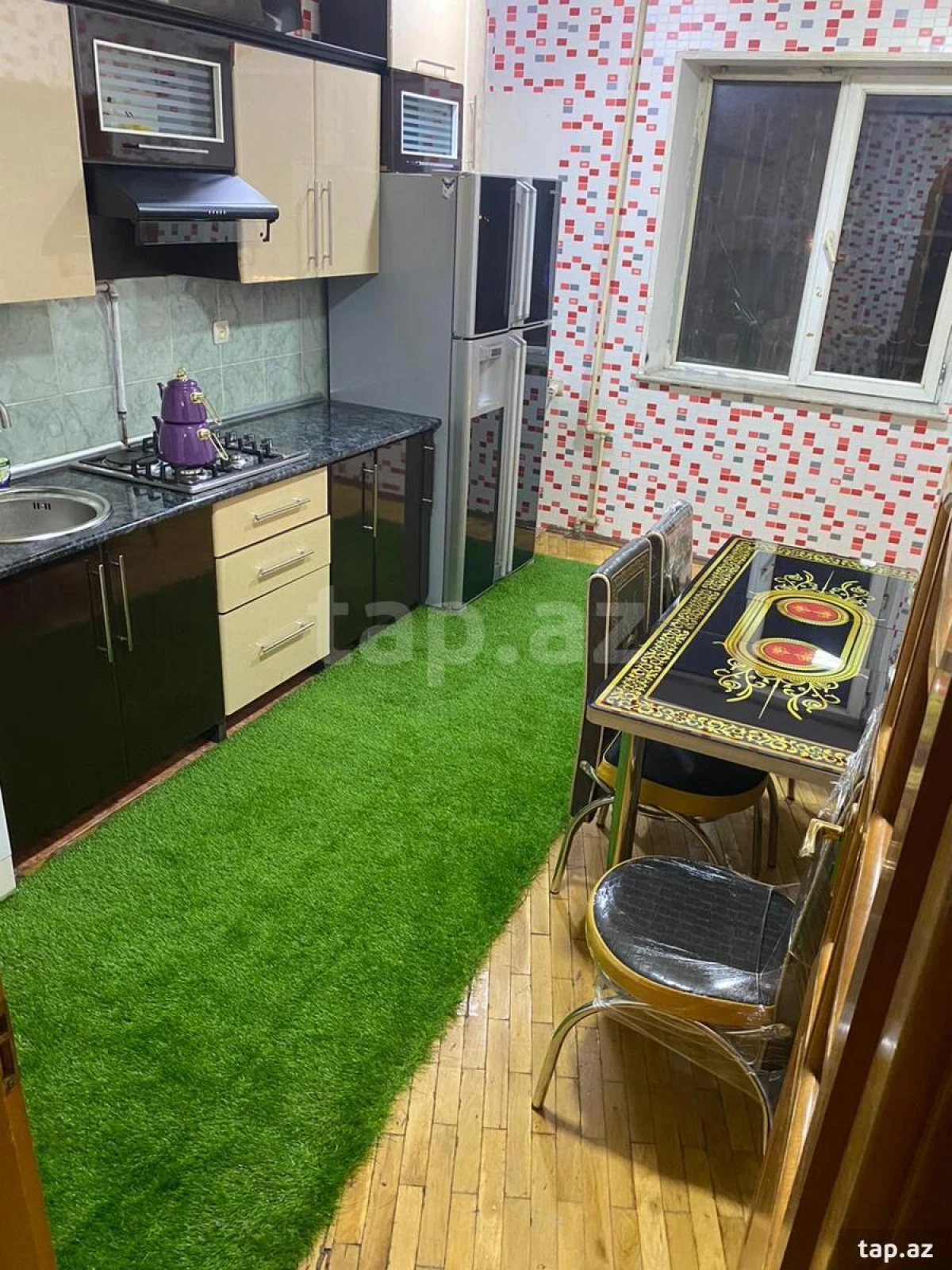 Kirayə verilir 4 otaqlı mənzil 150 m²
