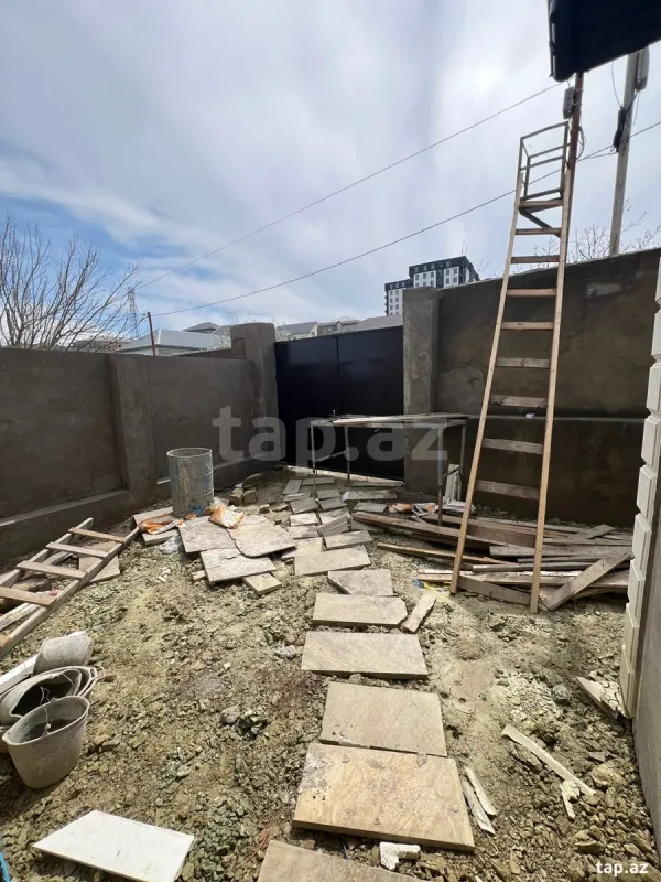 Satılır 4 otaqlı həyət evi 110 m²