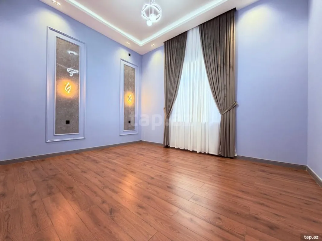 Satılır 4 otaqlı həyət evi 250 m²