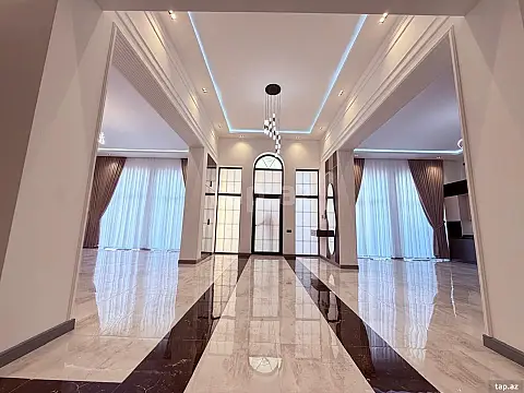 Satılır 4 otaqlı həyət evi 250 m²