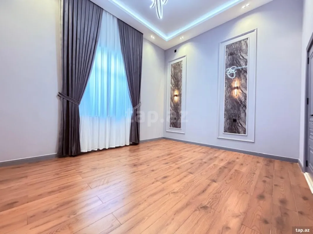 Satılır 4 otaqlı həyət evi 250 m²