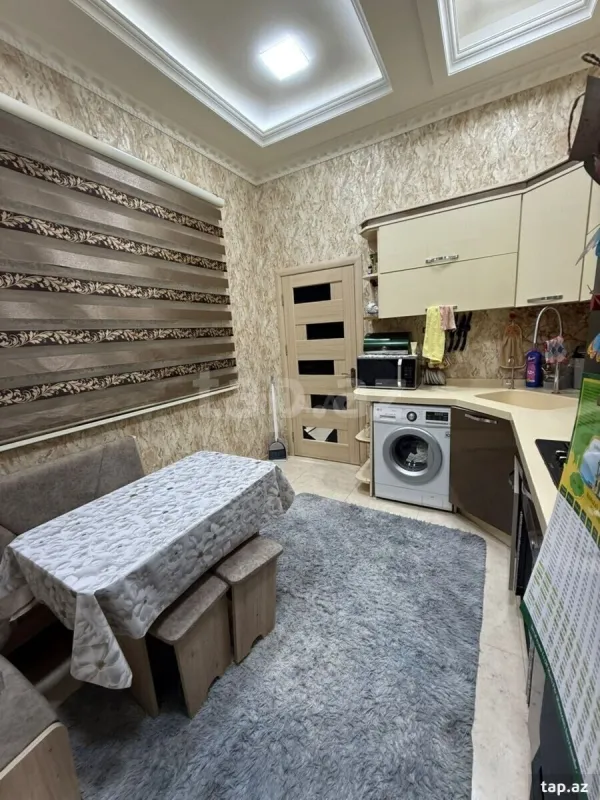 Satılır 3 otaqlı həyət evi 220 m²