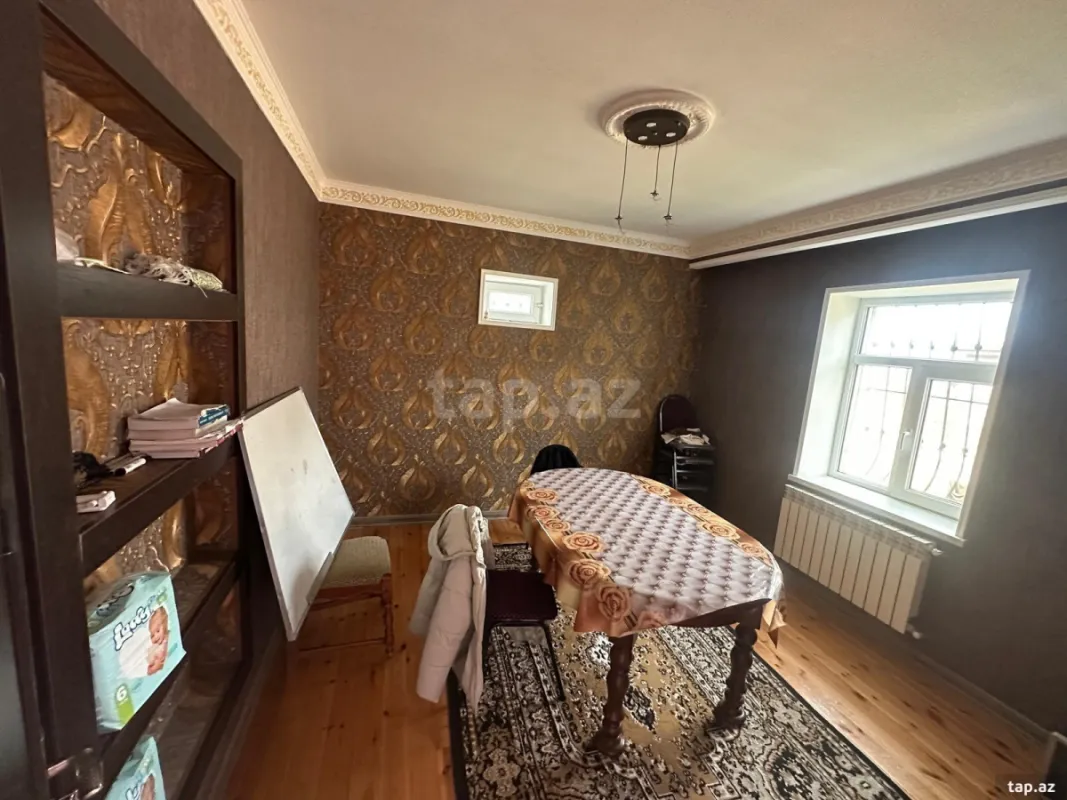 Satılır 4 otaqlı həyət evi 140 m²