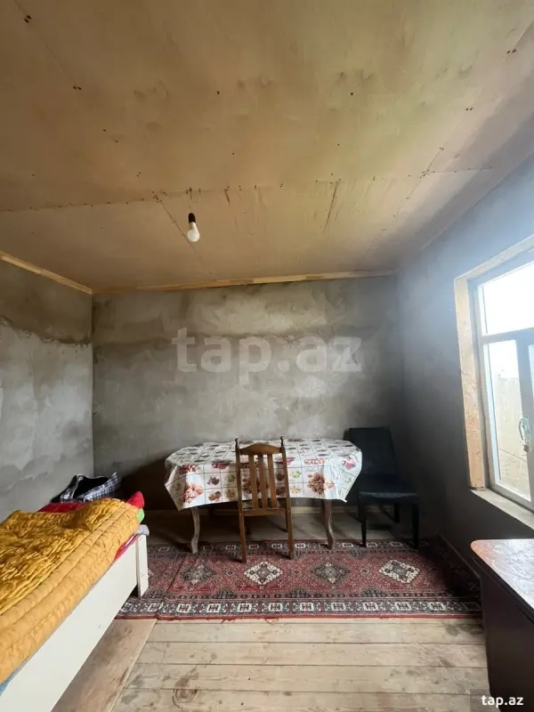 Satılır 2 otaqlı həyət evi 40 m²