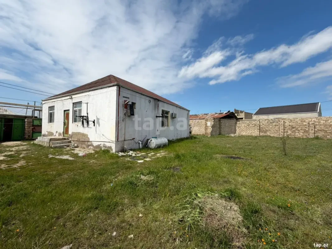 Satılır 4 otaqlı həyət evi 120 m²