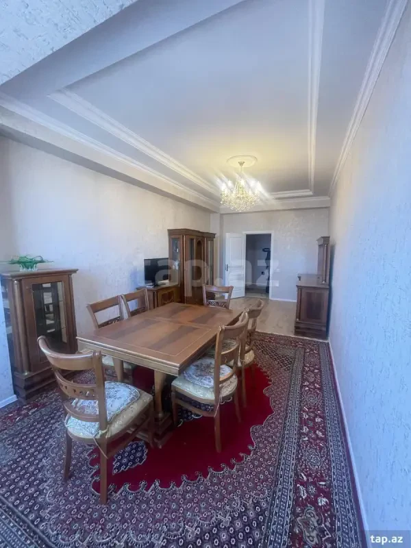 Kirayə verilir 3 otaqlı yeni tikili 95 m²