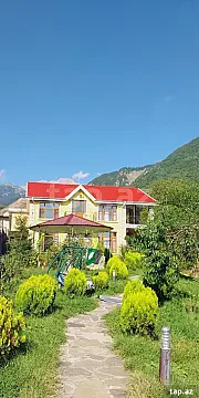 Kirayə verilir 6 otaqlı həyət evi 200 m² — Oğuz 6 otaq 200.00 m²
