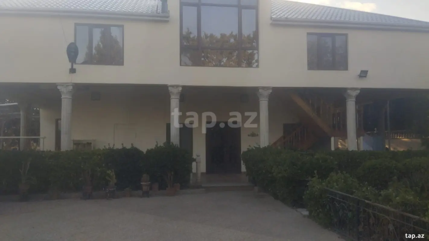 Kirayə verilir 6 otaqlı həyət evi 200 m²