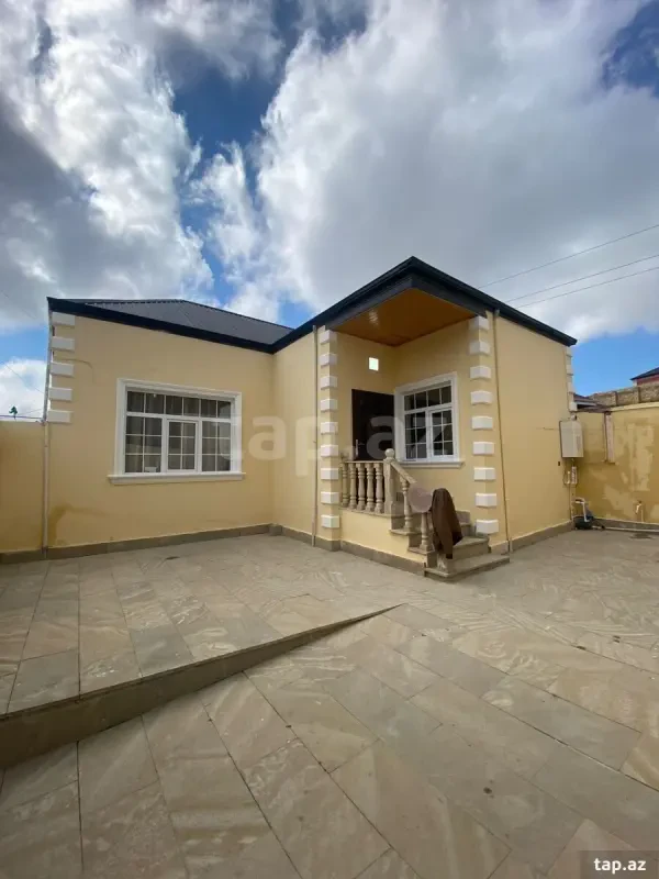 Satılır 3 otaqlı həyət evi 100 m²