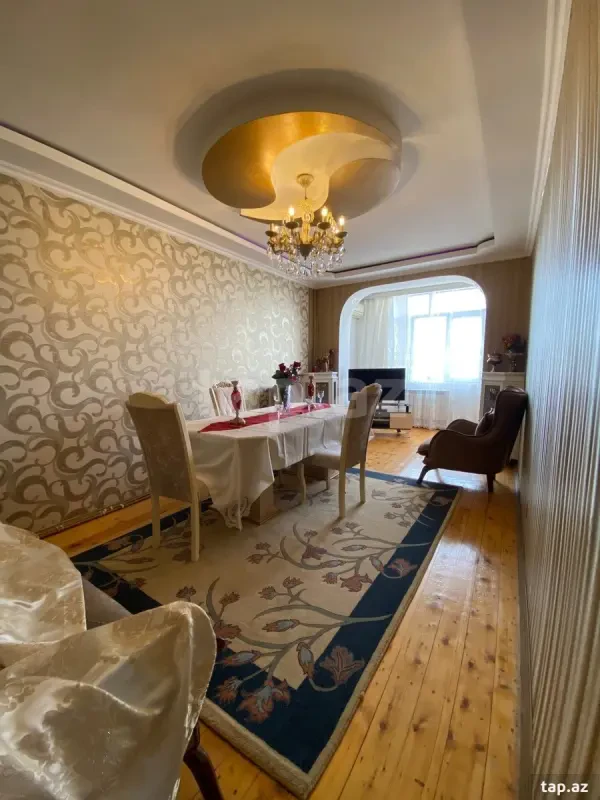 Satılır 4 otaqlı mənzil 100 m²