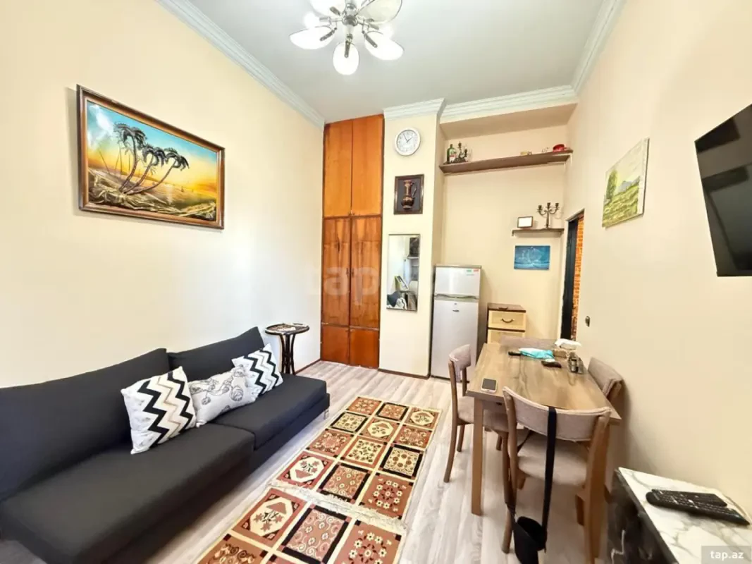 Kirayə verilir 2 otaqlı mənzil 45 m²