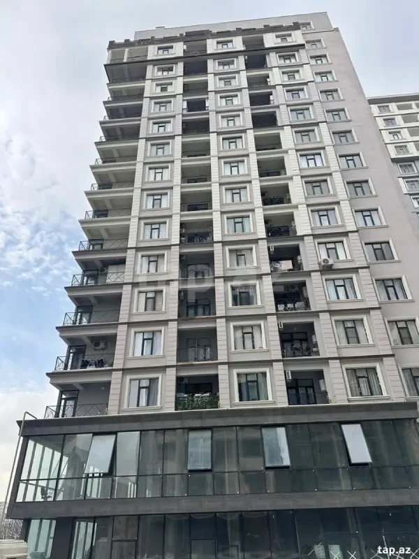 Satılır 3 otaqlı yeni tikili 145 m²