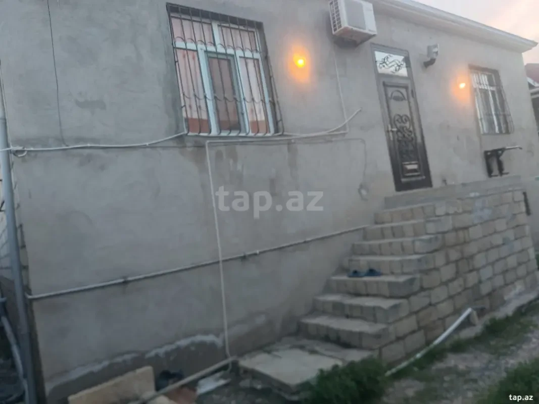 Satılır 4 otaqlı həyət evi 150 m²