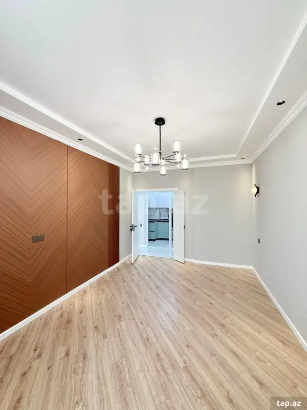 Satılır 3 otaqlı yeni tikili 82 m²