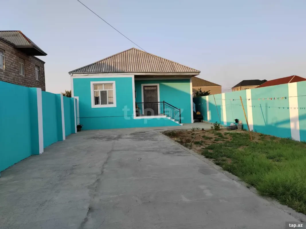 Satılır 4 otaqlı həyət evi 110 m²