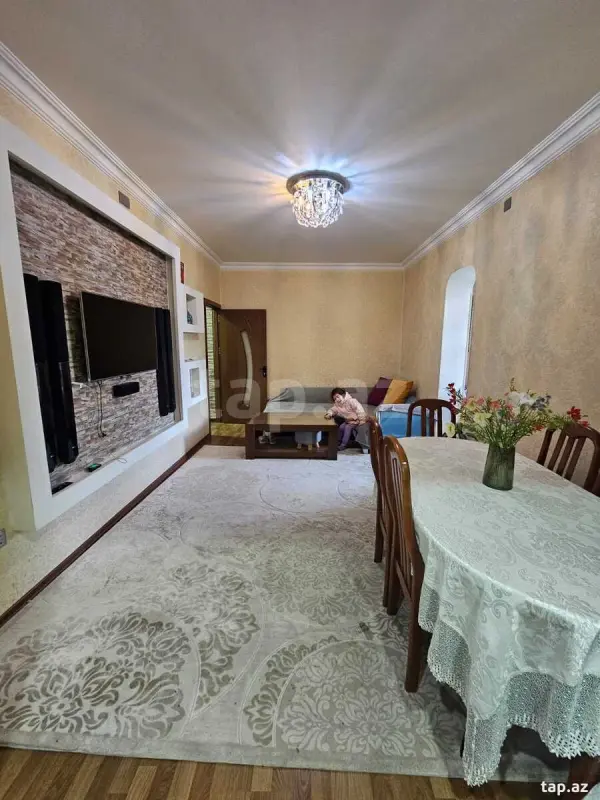 Satılır 2 otaqlı mənzil 55 m²