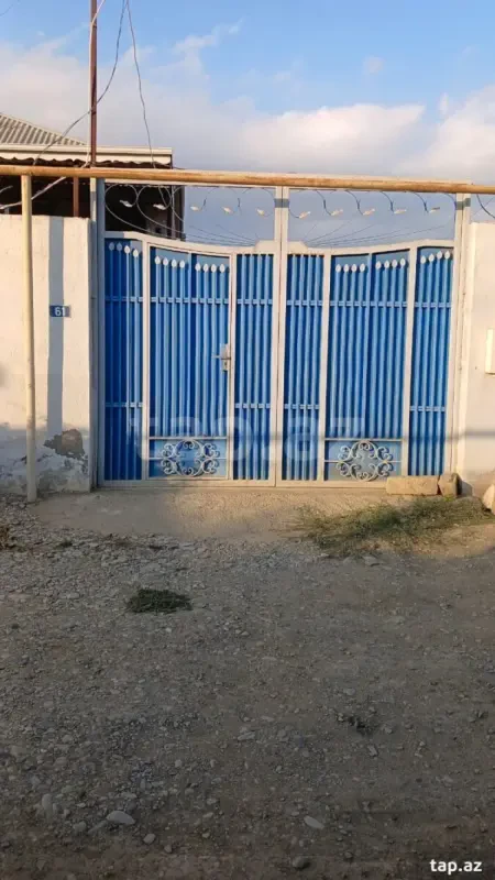 Satılır 7 otaqlı həyət evi 200 m²
