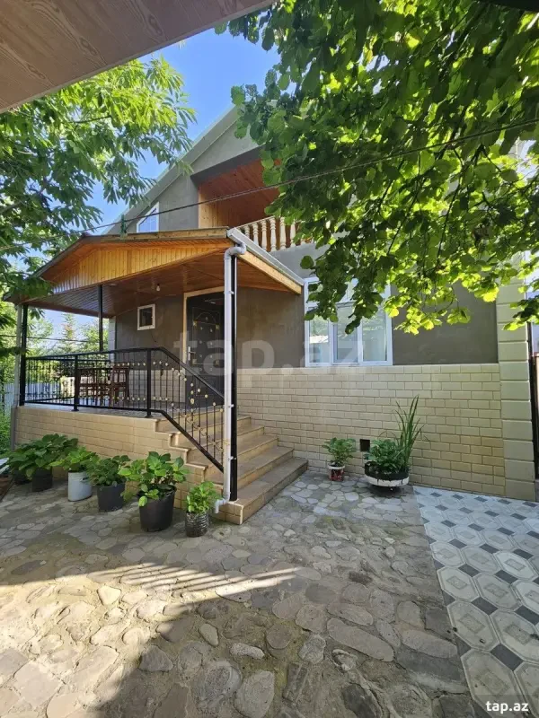 Kirayə verilir 3 otaqlı həyət evi 100 m²