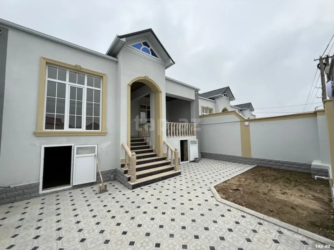 Satılır 3 otaqlı həyət evi 100 m²