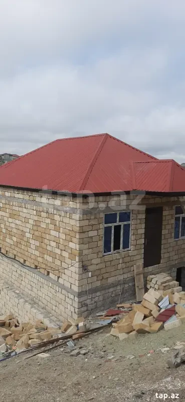 Satılır 6 otaqlı həyət evi 150 m²