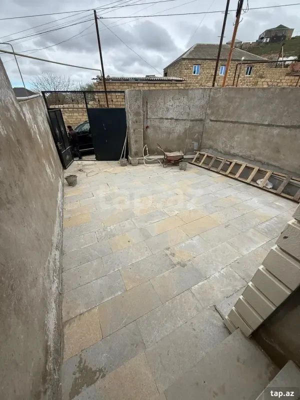 Satılır 3 otaqlı həyət evi 80 m²