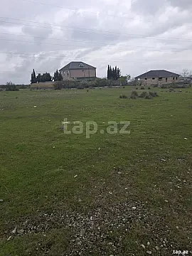 Satılır torpaq sahəsi — Şəki