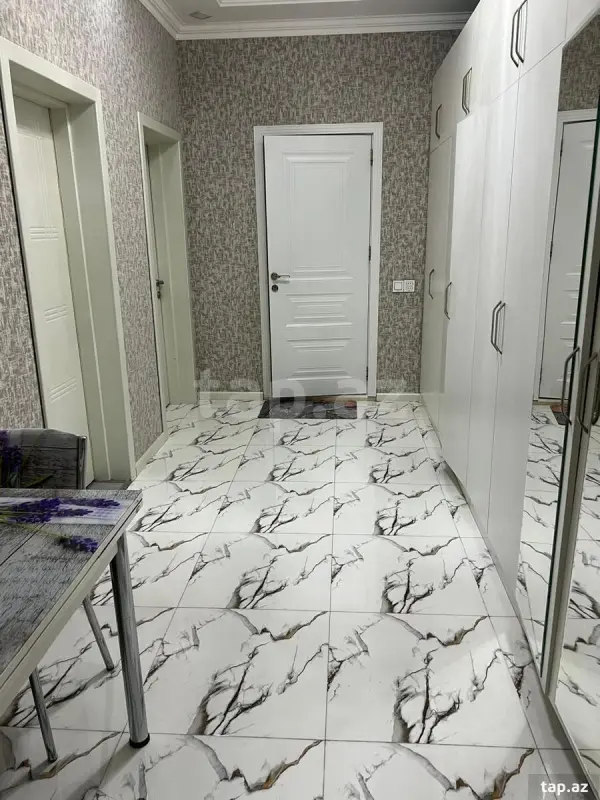 Satılır 3 otaqlı yeni tikili 98 m²