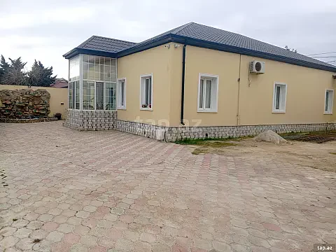 Satılır 3 otaqlı həyət evi 1100 m² — Bakı, Buzovna 3 otaq 1100.00 m²