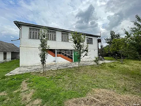 Satılır 5 otaqlı həyət evi 280 m² — İsmayıllı 5 otaq 280.00 m²