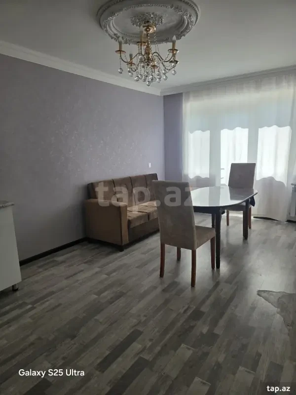 Kirayə verilir 2 otaqlı mənzil 50 m²