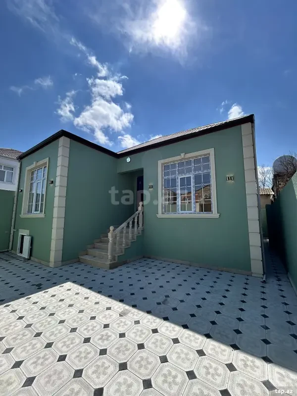Satılır 3 otaqlı həyət evi 100 m²