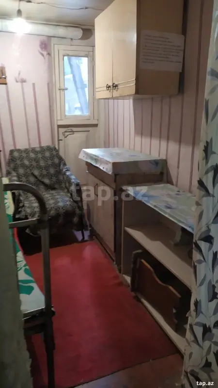 Kirayə verilir 1 otaqlı həyət evi 10 m²
